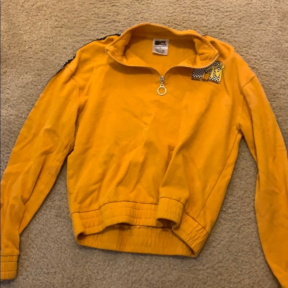 MTV pullover